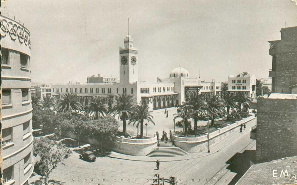 ORAN LA GARE.JPG